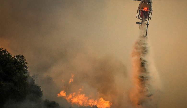 Φωτιά στη Ροδόπη – Σηκώθηκαν εναέρια μέσα