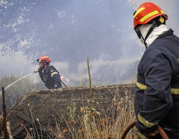 Βελτιωμένη η εικόνα της πυρκαγιάς στον Φενεό Κορινθίας