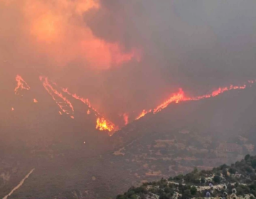 Πύρινη κόλαση στην Κύπρο: Δύο νεκροί, κάηκαν δεκάδες σπίτια – Εκκενώθηκαν τουλάχιστον τέσσερα χωριά