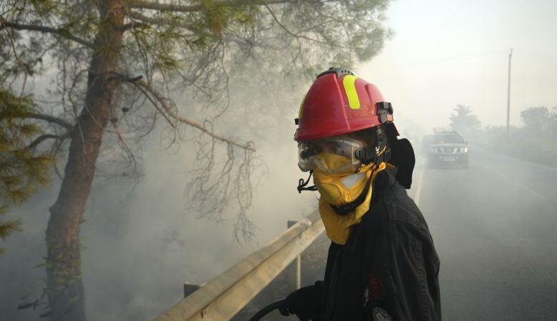 Συνδρομή της Ελλάδας στην Κύπρο για την φωτιά στην Λεμεσό με 26 δασοκομάντος