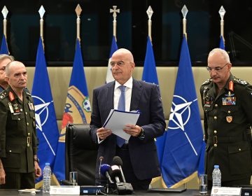 Δένδιας: Μόνο στον Στρατό Ξήρας η θητεία από 1/1/2026 – Στα 100 ευρώ η αποζημίωση στρατεύσιμων – Νέο δόγμα αποτροπής