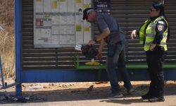 Οκτώ Ισραηλινοί στρατιώτες τραυματίστηκαν όταν αυτοκίνητο έπεσε πάνω στον κόσμο σε στάση λεωφορείου