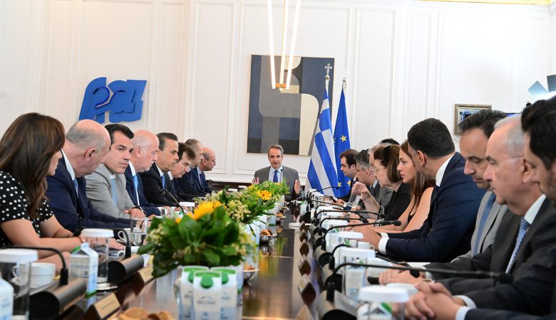 Μητσοτάκης στο υπουργικό: Στο επίκεντρο 25 μεταρρυθμίσεις που θα υλοποιήσει η κυβέρνηση μέχρι το τέλος του έτους