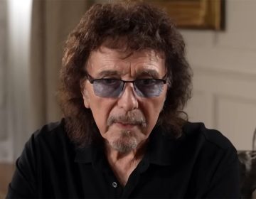 Τόνι Αϊόμι για τον θάνατο του Όζι Όσμπορν: «Νομίζω ότι απλώς άντεξε να κάνει αυτή την τελευταία συναυλία»