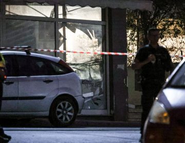 Έκρηξη σε πολυκατοικία στη Θεσσαλονίκη: Έξω από το φρεάτιο του ασανσέρ φαίνεται πως τοποθέτησαν οι δράστες τον εκρηκτικό μηχανισμό