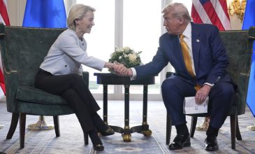 Συμφωνία του Τραμπ με την Φον ντερ Λάιεν για δασμούς ύψους 15% στα ευρωπαϊκά προϊόντα, πλην χάλυβα και αλουμινίου