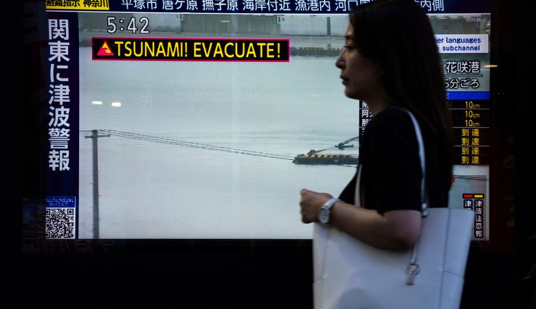 Σεισμός «μαμούθ» 8,8 Ρίχτερ στα ανοικτά της Ρωσίας: Το τσουνάμι έφθασε στις ακτές της Καλιφόρνιας, υποβαθμίστηκε το επίπεδο συναγερμού για τη Χαβάη
