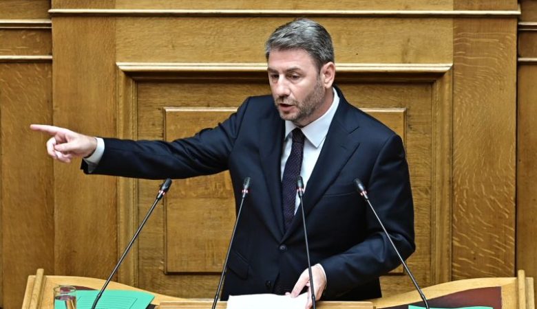 Σφοδρή αντίδραση Ανδρουλάκη για τη διαδικασία στη Βουλή: «Πρωτοφανής καταστρατήγηση του Συντάγματος»
