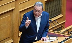 Φάμελλος για την αποχώρηση του ΣΥΡΙΖΑ πριν την ψηφοφορία: «Ένα κοινοβουλευτικό πραξικόπημα που φέρει φαρδιά πλατιά την υπογραφή Μητσοτάκη»