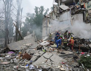 Πόλεμος στην Ουκρανία: Τους 28 έφτασαν οι νεκροί από τα πλήγματα της Ρωσίας εναντίον του Κιέβου
