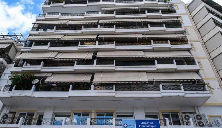 Νεκρό κοριτσάκι στο Παλαιό Φάληρο: Η μητέρα το 2022 είχε συλληφθεί για έκθεση ανηλίκου σε κίνδυνο – Τι εκτιμούν οι Αρχές