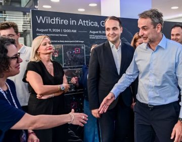 Επίσκεψη του Κυριάκου Μητσοτάκη στις εγκαταστάσεις της εταιρείας ICEYE