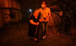 Φωτιά στην Ηλεία: Nέο μήνυμα από το 112 για απομάκρυνση κατοίκων από Ηράκλεια, Καρούτες και Σμίλα
