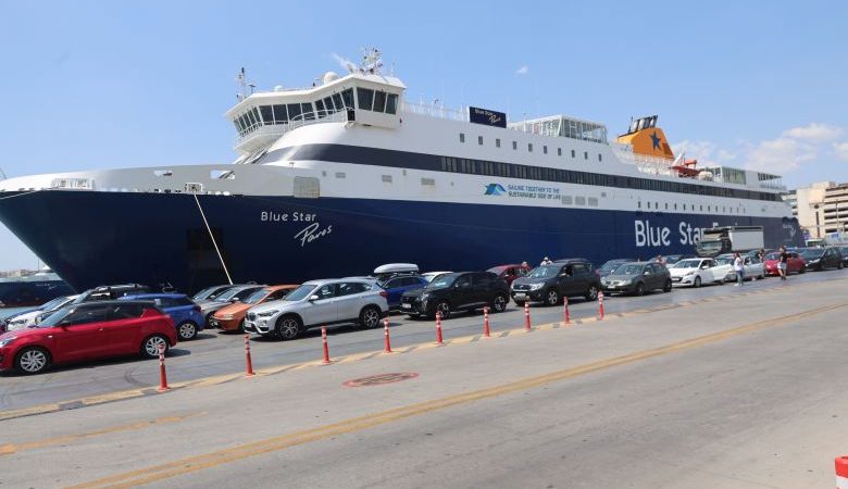Προς εκτέλεση τα τροποποιημένα δρομολόγια των πλοίων που είχαν δέσει στα λιμάνια της Αττικής