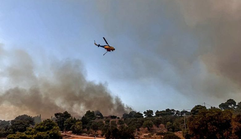 Συνεχίζεται η μάχη με τις φλόγες σε τρία μέτωπα στην Ζάκυνθο