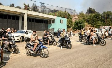 Με οδηγία Δένδια διατίθενται από τις Ένοπλες Δυνάμεις χώροι φιλοξενίας για πυρόπληκτους σε Πάτρα και Μεσολόγγι