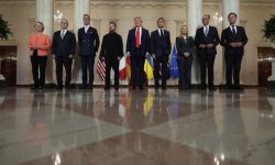 Οι εγγυήσεις ασφαλείας και η τριμερής σύνοδος στο επίκεντρο της συνάντησης Τραμπ με Ευρωπαίους για τη Ουκρανία