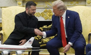 Τραμπ με τον Ζελένσκι δίπλα του: «Οι ΗΠΑ θα εμπλακούν στη μελλοντική ασφάλεια της Ουκρανίας»