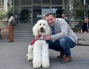 Σκύλοι θεραπείας στο πλευρό των ογκολογικών ασθενών στο νοσοκομείο Μεταξά