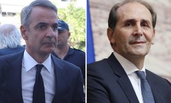 «Βροχή» τα συλλυπητήρια από τον πολιτικό κόσμο για τον θάνατο του Απόστολου Βεσυρόπουλου