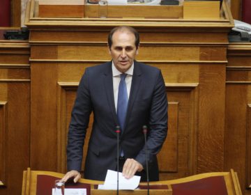 Πέθανε από ανακοπή καρδιάς στα 59 του χρόνια ο πρώην υφυπουργός Απόστολος Βεσυρόπουλος