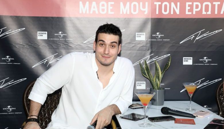 Γιώργος Κακοσαίος: Έπρεπε να μάθω να τα βγάζω πέρα μόνος μου και όχι να βάζω τον πατέρα μου να μιλάει για μένα