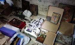 Mίνι οπλοστάσιο που παραπέμπει στον Β’ Παγκόσμιο Πόλεμο βρέθηκε στην Καισαριανή – Δείτε φωτογραφίες
