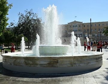 Επαναλειτουργεί το σιντριβάνι στην πλατεία Συντάγματος