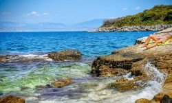 Καιρός: Ηλιοφάνεια με λίγες τοπικές νεφώσεις