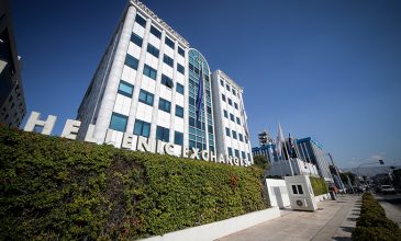 Ιστορικό δεκάμηνο ράλι με κέρδη 46,22% στο Χρηματιστήριο Αθηνών