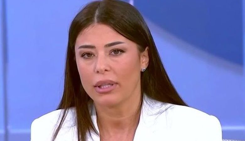 Παραλήρημα από την Αφροδίτη Λατινοπούλου: «Γύφτοι είναι, γύφτοι αυτοπροσδιορίζονται, γύφτους τους ξέρει όλος ο κόσμος!»