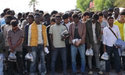 Τα βασικά σημεία του ν/σ για το μεταναστευτικό: Τέλος στη νομιμοποίηση με 7ετή παραμονή – Φυλάκιση, πρόστιμα και απαγόρευση εισόδου έως 10 χρόνια
