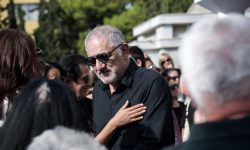 Εσπευσμένα στο νοσοκομείο o Νίκος Πορτοκάλογλου – Ακυρώθηκε η συναυλία του στον Βόλο