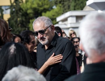 Εσπευσμένα στο νοσοκομείο o Νίκος Πορτοκάλογλου – Ακυρώθηκε η συναυλία του στον Βόλο