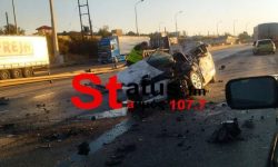 Σοβαρό δυστύχημα στο Δερβένι Θεσσαλονίκης: Συγκρούστηκαν δύο αυτοκίνητα, το ένα εξ αυτών ανετράπη με αποτέλεσμα να περάσει στο αντίθετο ρεύμα