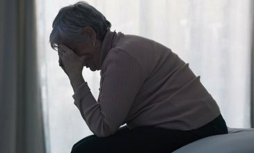 Συγκλονίζει η 79χρονη Σουηδέζα που κρατούσε όμηρη 30χρονος στην Ξάνθη: «Με κακοποίησε»