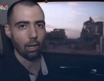 Η Χαμάς έδωσε στη δημοσιότητα βίντεο στο οποίο εμφανίζονται δύο Ισραηλινοί όμηροι