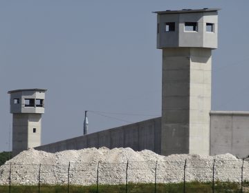 Κρατούμενοι σε γαλλική φυλακή ξεκίνησαν απεργία πείνας για να διαμαρτυρηθούν για τις συνθήκες