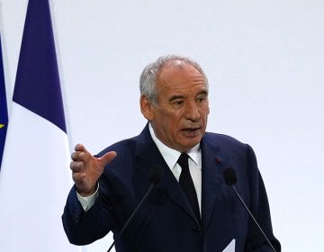 Κρίση στην Γαλλία: Έπεσε η κυβέρνηση Μπαϊρού από την εθνοσυνέλευση – Νέο πρωθυπουργό θα ορίσει ο Μακρόν
