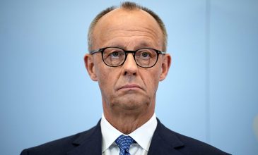 Μερτς: Η Ευρώπη πρέπει να αναπροσαρμόσει τα συμφέροντά της σε σχέση με τις ΗΠΑ
