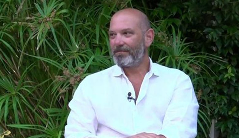 Γιώργος Λάγιος: Είναι μερικές κατηγορίες ανθρώπων που απαγορεύεται να γίνουν γονείς και πρέπει να στειρωθούν