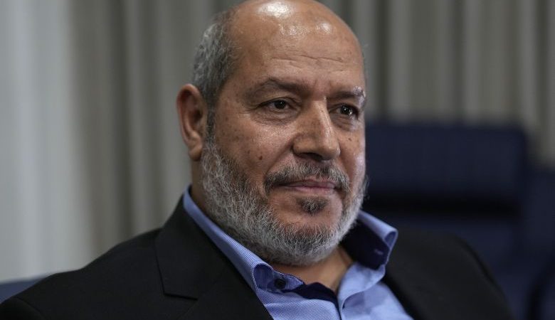 Ποιος είναι ο ηγέτης της Χαμάς Χαλίλ αλ Χάγια, που μπήκε στο στόχαστρο του Ισραήλ