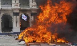 Χαμός στο Νεπάλ έπειτα από βίαιες διαδηλώσεις