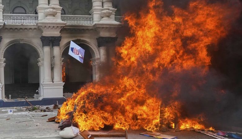 Χαμός στο Νεπάλ έπειτα από βίαιες διαδηλώσεις