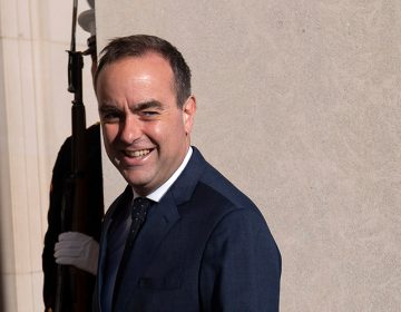 Ο Σεμπαστιέν Λεκορνί υπόσχεται «ρήξεις», όχι μόνο «σχηματικές», αλλά «και ουσιαστικές»