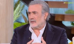 Λάκης Λαζόπουλος για την μητέρα του: «Την έβαζα πιο πίσω και ήθελε να μπαίνει μπροστά, γιατί άμα την βλέπω θυμάμαι πράγματα»