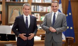 Ο Ανδρέας Λοβέρδος προσχώρησε στη Νέα Δημοκρατία – Συναντήθηκε με τον Μητσοτάκη στο Μαξίμου