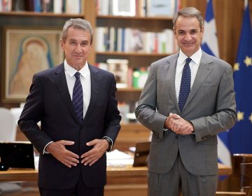 Ο Ανδρέας Λοβέρδος προσχώρησε στη Νέα Δημοκρατία – Συναντήθηκε με τον Μητσοτάκη στο Μαξίμου