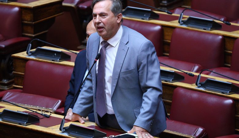 Η Νίκη απομακρύνει από την Εξεταστική Επιτροπή του ΟΠΕΚΕΠΕ τον βουλευτή της Νίκο Βρεττό