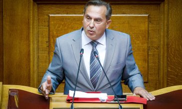 Διεγράφη ο Νίκος Βρεττός από το κόμμα «Νίκη»